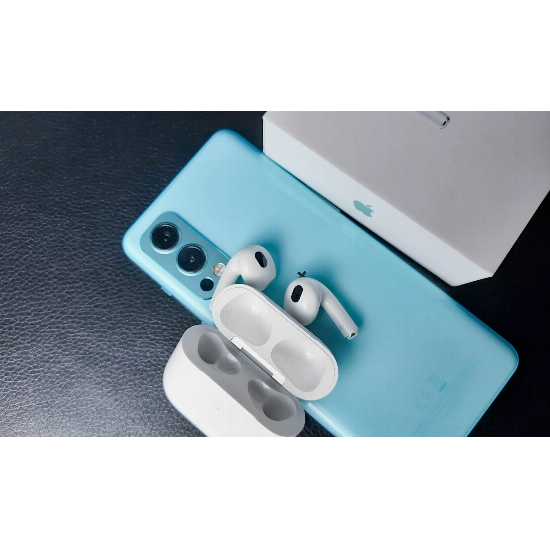 Связь между мирами: Apple AirPods 3 на Android