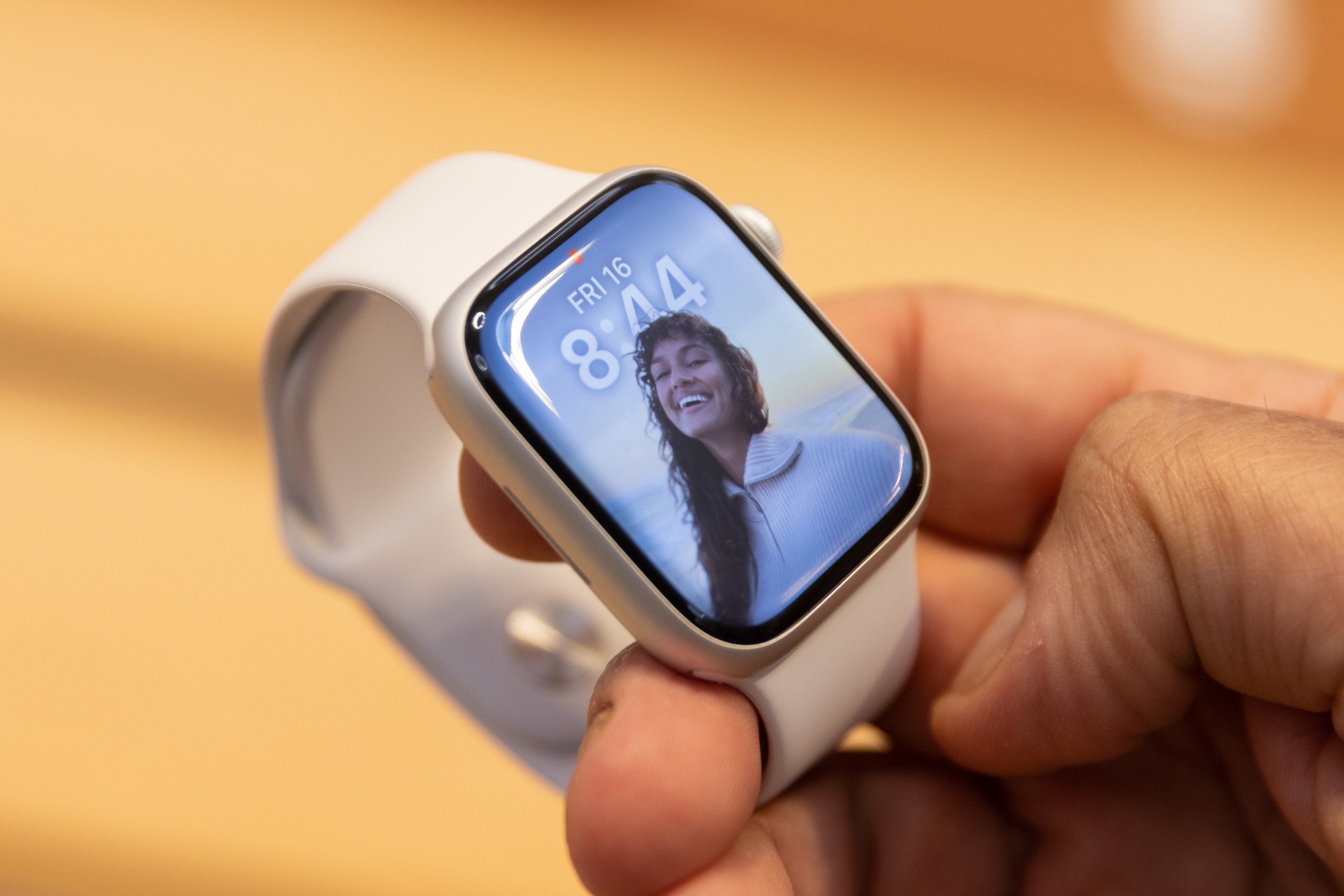 Apple Watch Series 8: Новый Взгляд на Смарт-Часы
