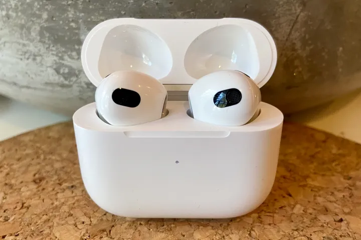 AirPods 3